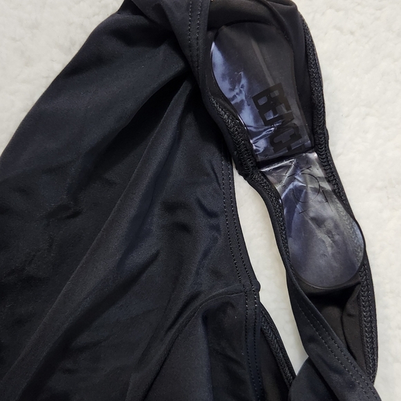 New!Beach Riot Leslie One Piece Swimsuit - Picture 9 of 11